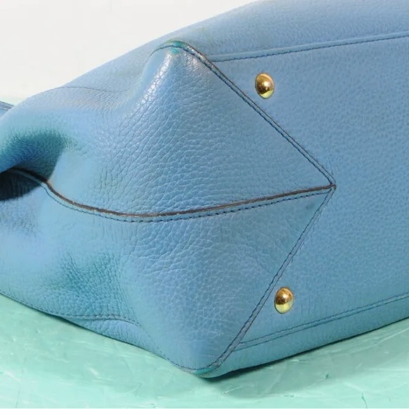 Authentic MCM Leather Shoulder Bag + Dust Bag🌹❤️🌹 - Picture 8 of 10